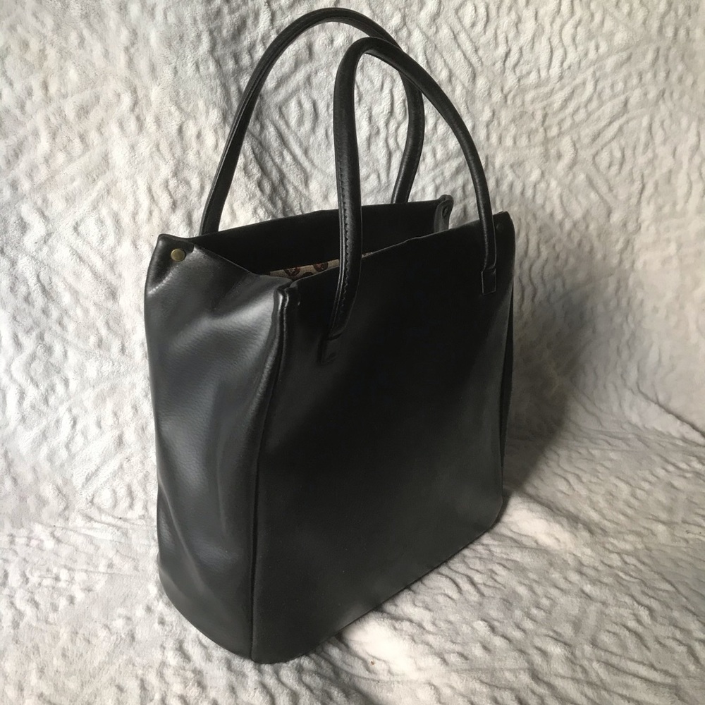 DOVER LEATHER PURSE!